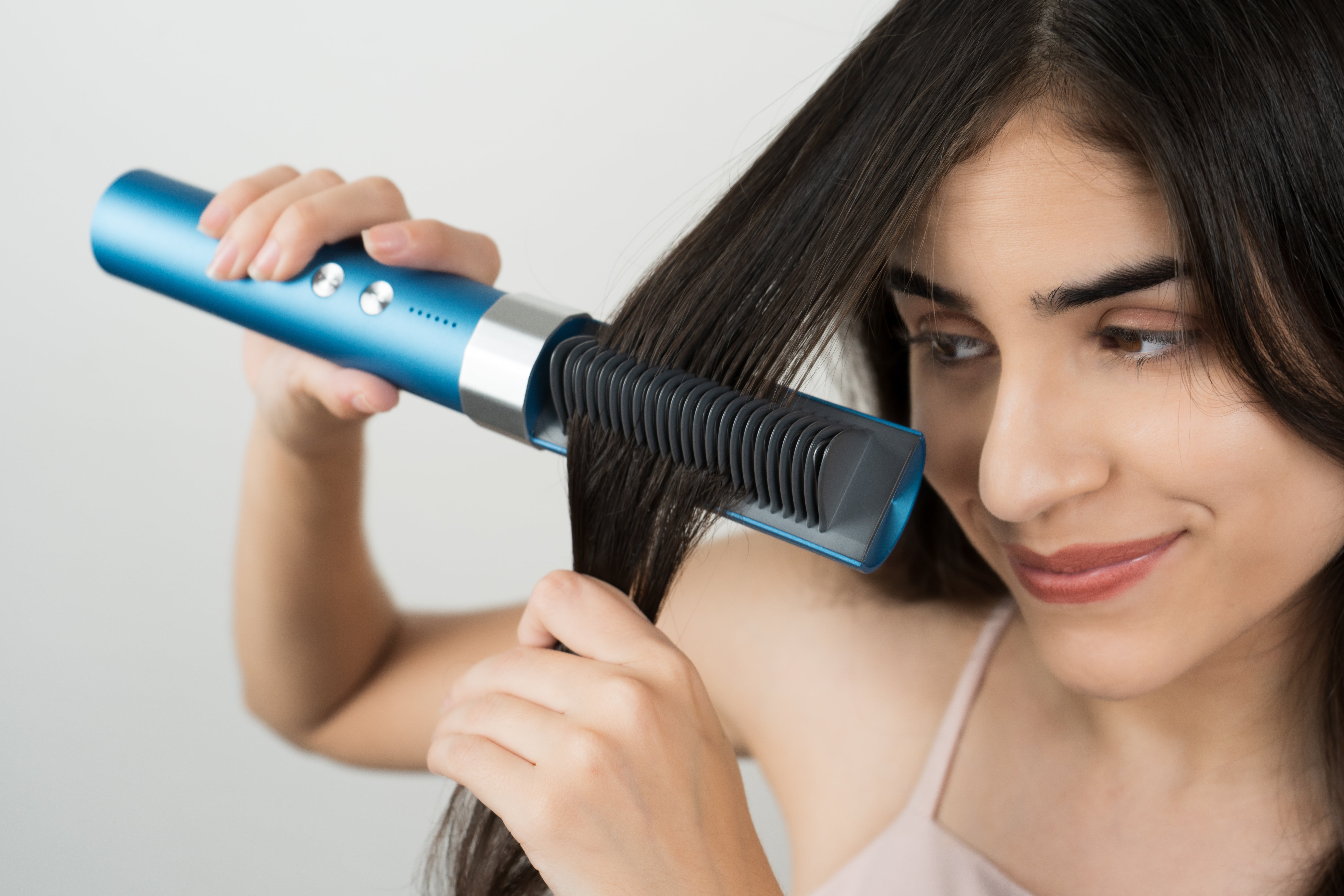 VENTRIS VOYA Cordless Hair Straightener Brush