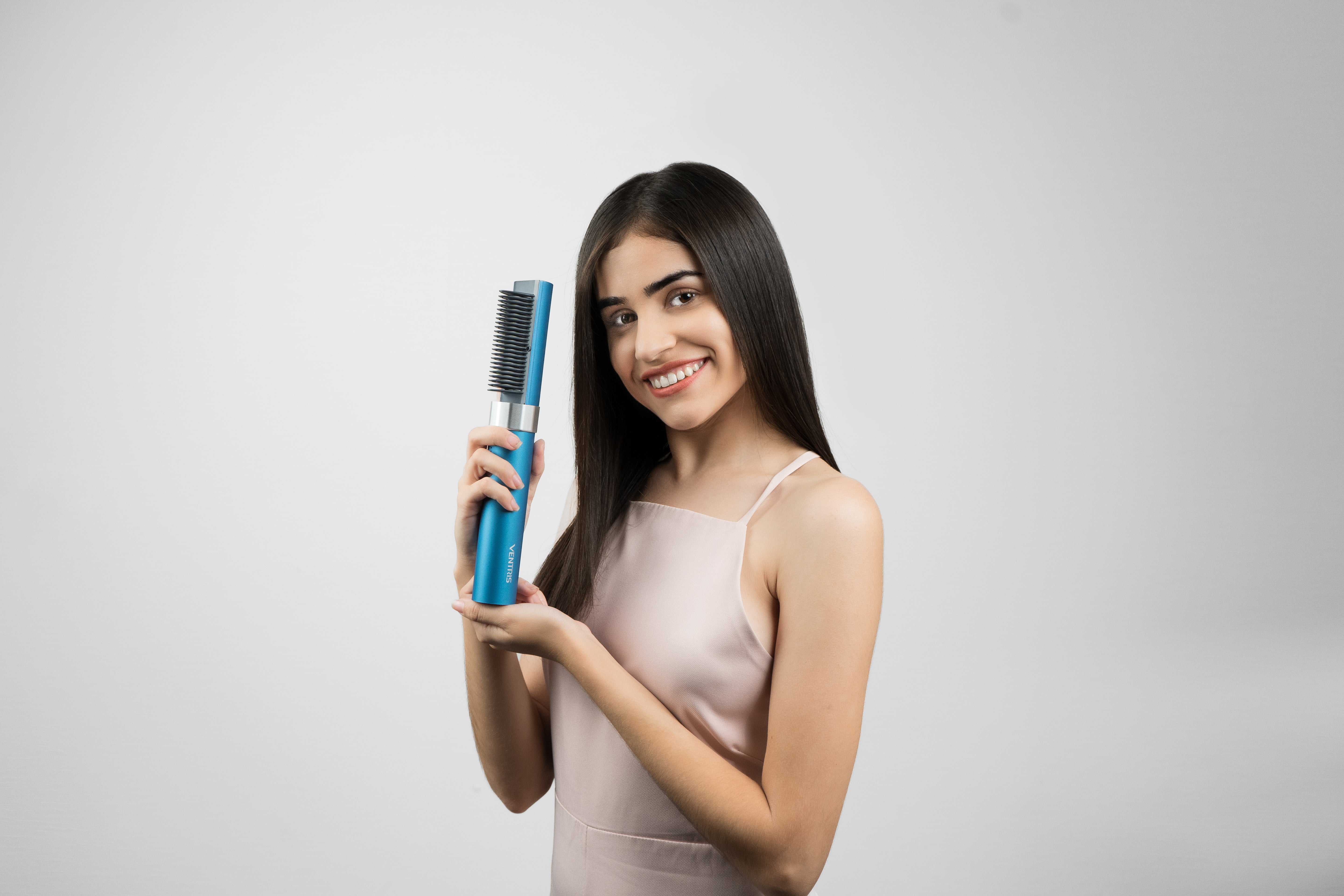 VENTRIS VOYA Cordless Hair Straightener Brush